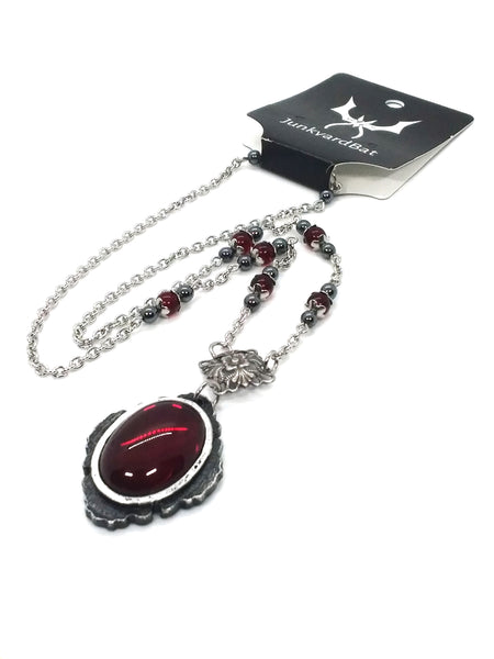 (Wholesale) Goth Necklace - Vampiric Amulet with Setting Options
