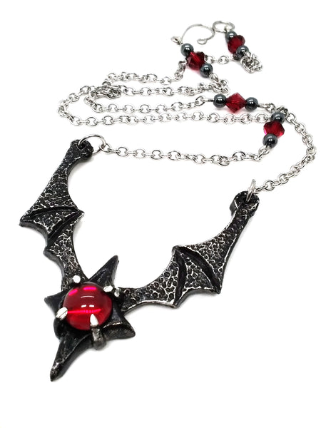 (Wholesale) Goth Necklace - Bat Wing Necklace