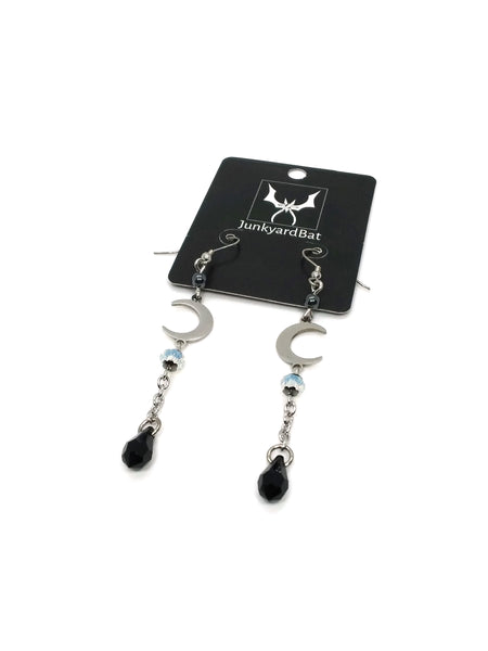 (Wholesale) Goth Earrings - Crescent Moon