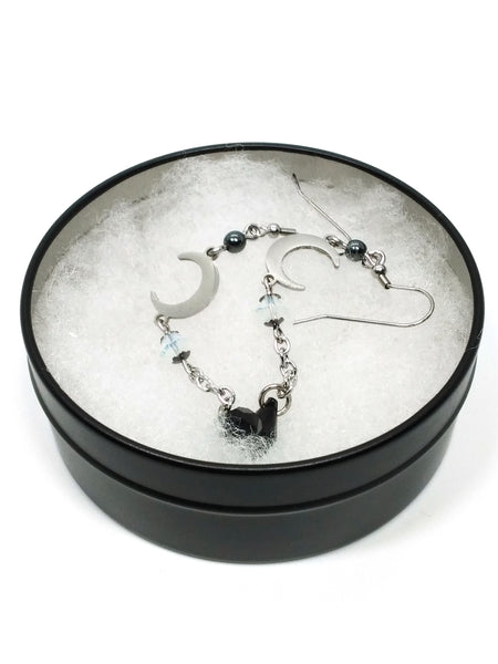 (Wholesale) Goth Earrings - Crescent Moon