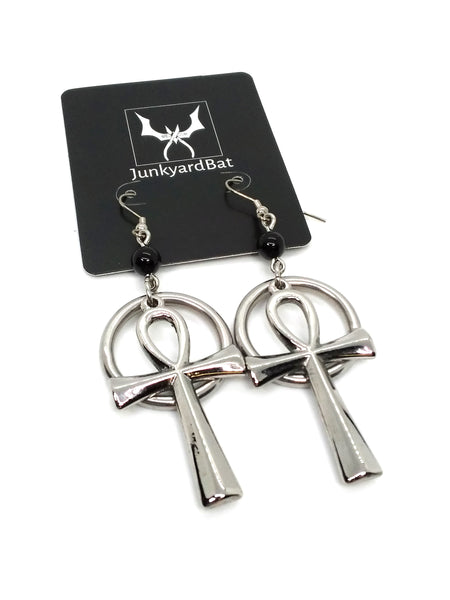 (Wholesale) Goth Earrings - Ankh and Ring