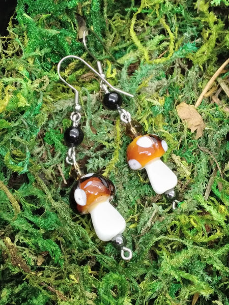 Mushroom Earrings - Onyx